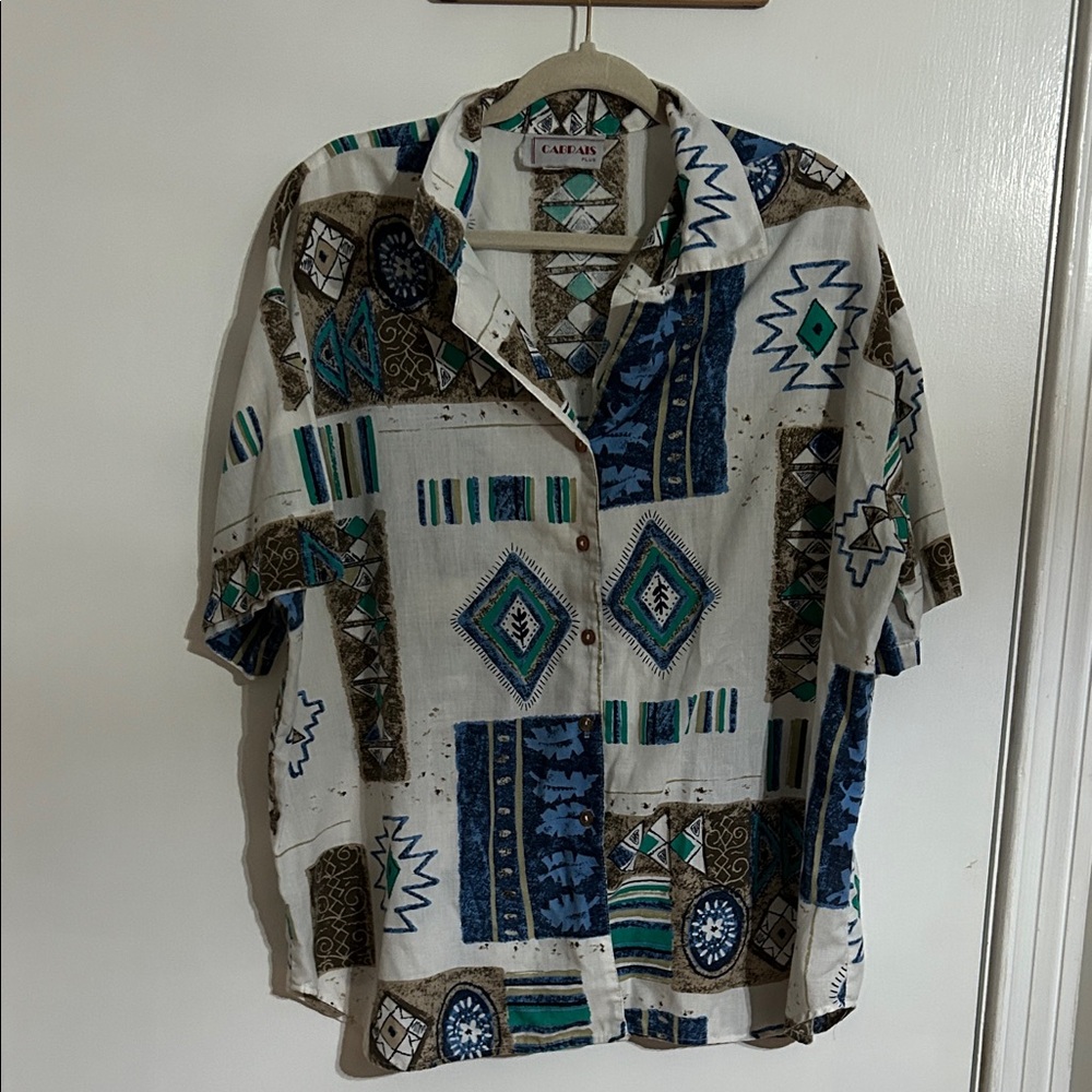 Casual Geometric Print Button-Down Shirt - White with Blue & Green